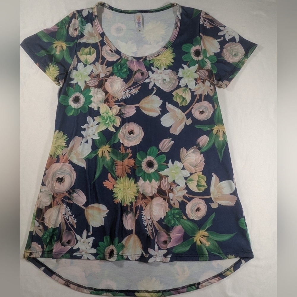 NWT!! LuLaRoe Classic-T Navy Floral Short Sleeve Scoop Neck Top Size XS